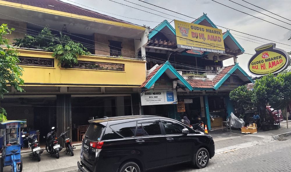 Warung Mama Via: Rasa Autentik yang Menghanyutkan di Jantung Cilacap